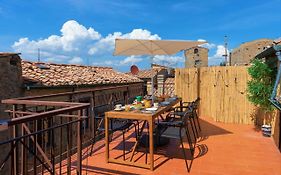 The Walkable Volterra Rooftop Suite