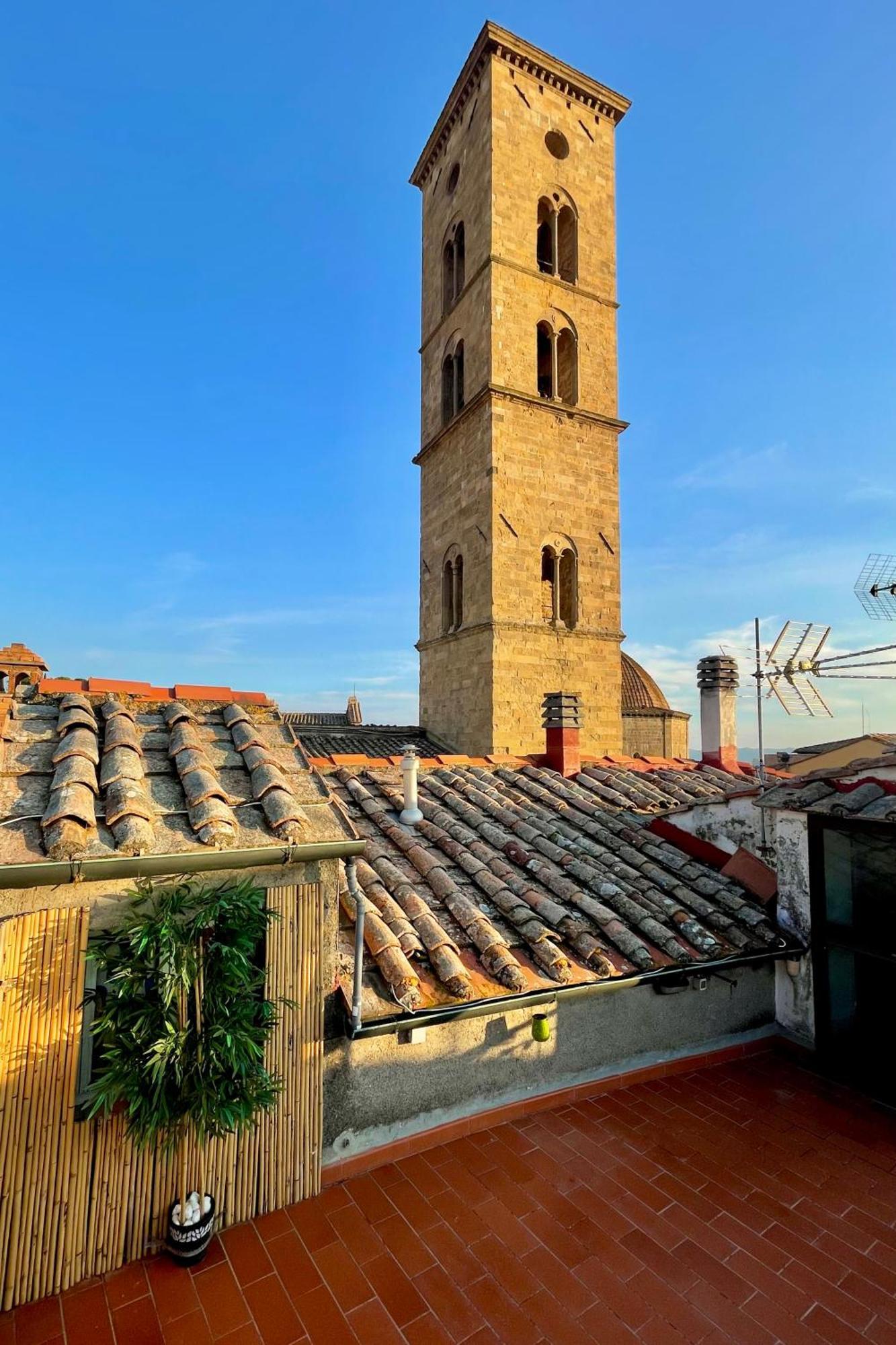The Walkable Volterra Rooftop Suite Esterno foto
