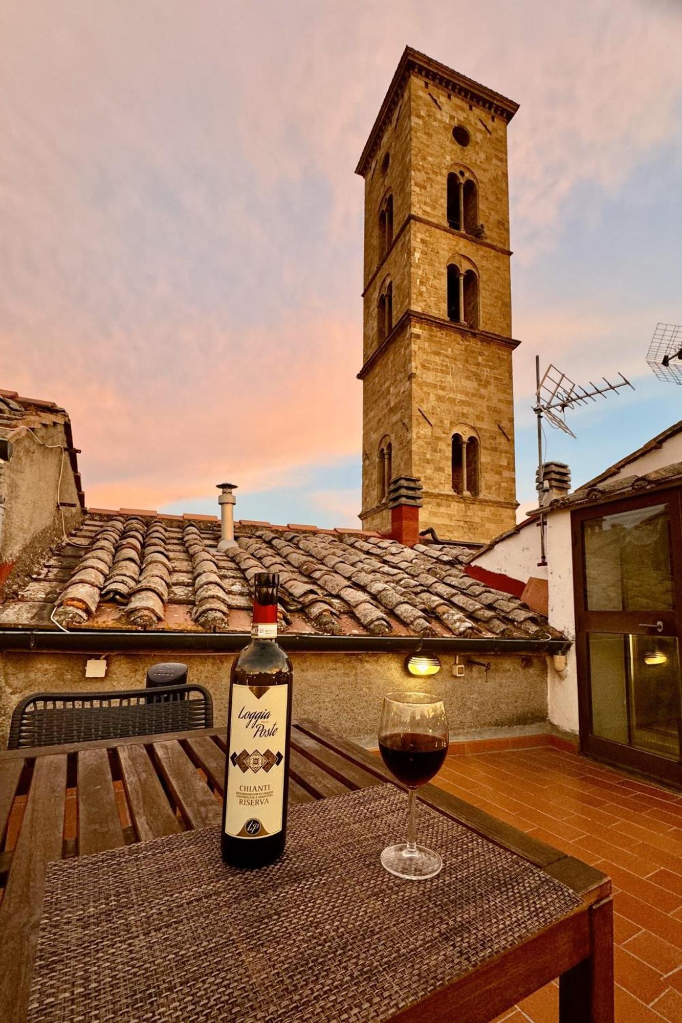 The Walkable Volterra Rooftop Suite Esterno foto